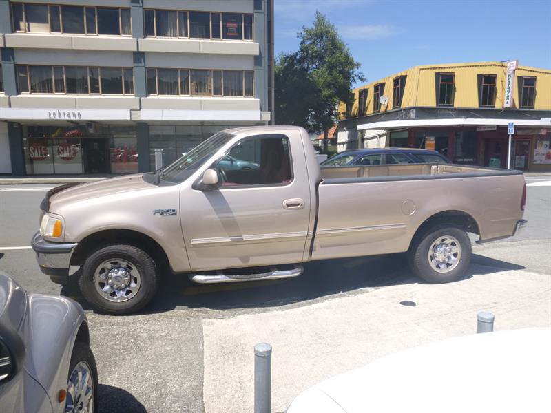 1997 Ford F250 XLT | Parklane Motor Company | New Zealand NZ 1997 Ford F250 7.3 Towing Capacity
